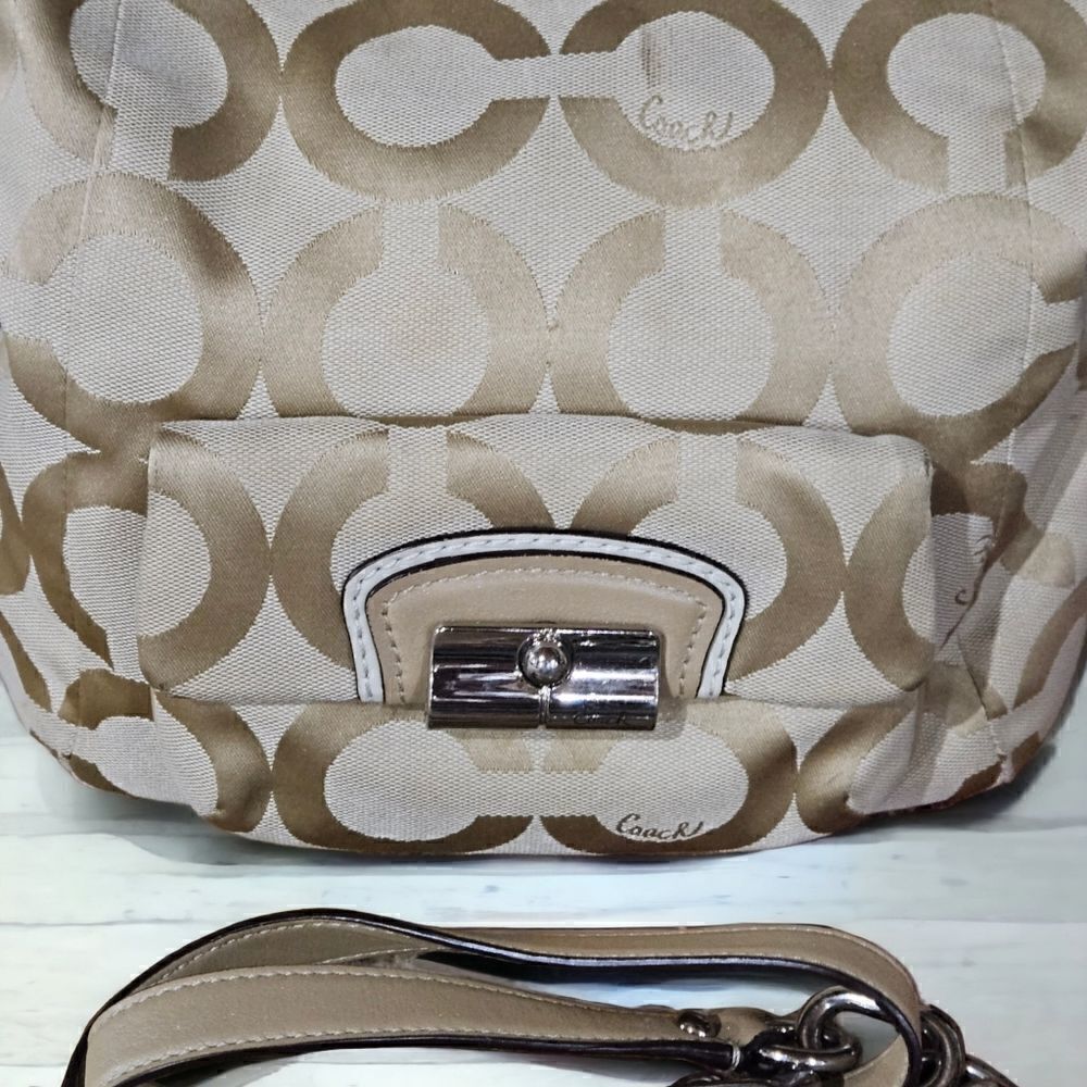 Coach Light Khaki Sand Kristin Signature Op Art Hobo Handbag 14911 Excellent - Picture 3 of 8